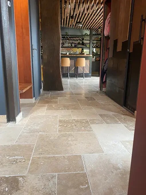 Carrelage travertin Opus 4 formats épaisseur 1.2 cm mix beige rustic - 0.754 m² par colis - 6 dalles